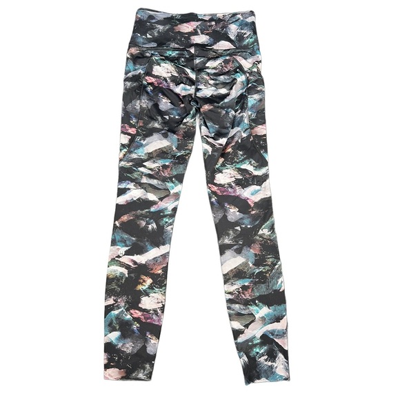 Lululemon Time To Sweat Tight 25” Glacier Camo Starlight Multi In Size 4 - Picture 4 of 6